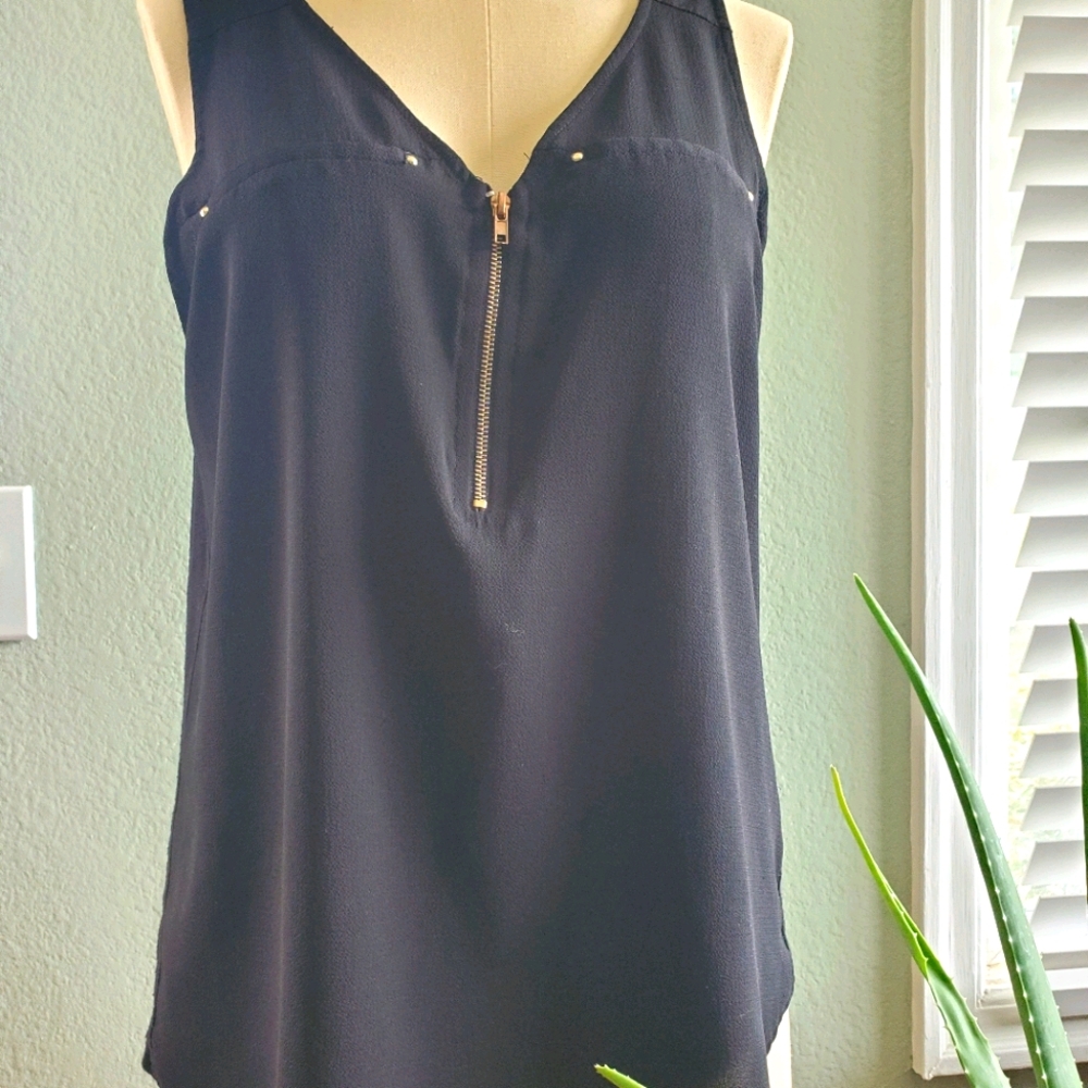 Sleeveless dressy tank